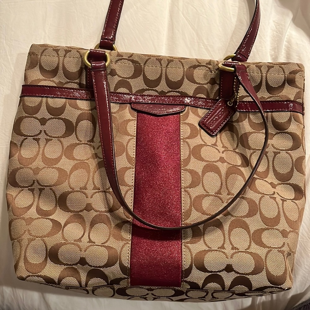 EUC coach bag, brown with maroon